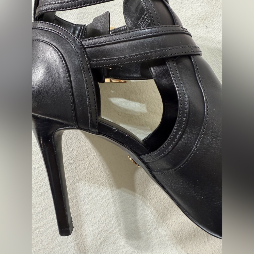 MICHAEL Michael Kors Black Heeled Boots with Gold Buckles Size 9.5 - Picture 10 of 10